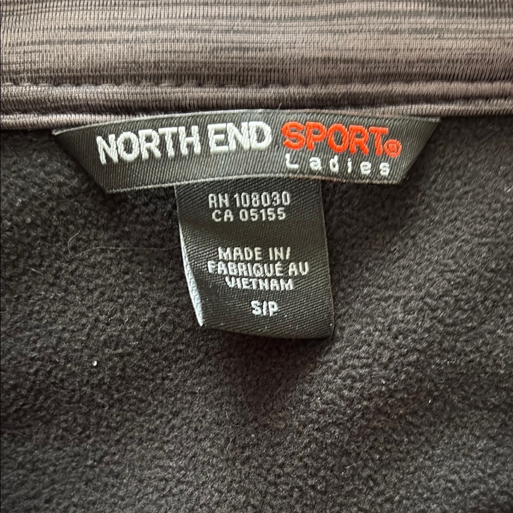 NORTH AND SPORT Women's Gray Jacket. S - Picture 4 of 10
